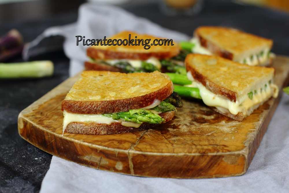 Sandwiche z serem i szparagami - 9